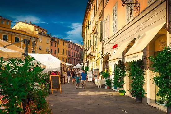 Villa La Tua Dimora Tra Le Cinque Terre E Le Alpi Apuane Sarzana 0*,